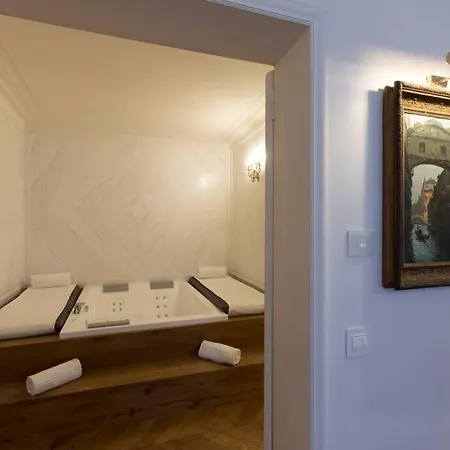 Wellness Con Jacuzzi Per 2 Persone Апартаменты Венеция
